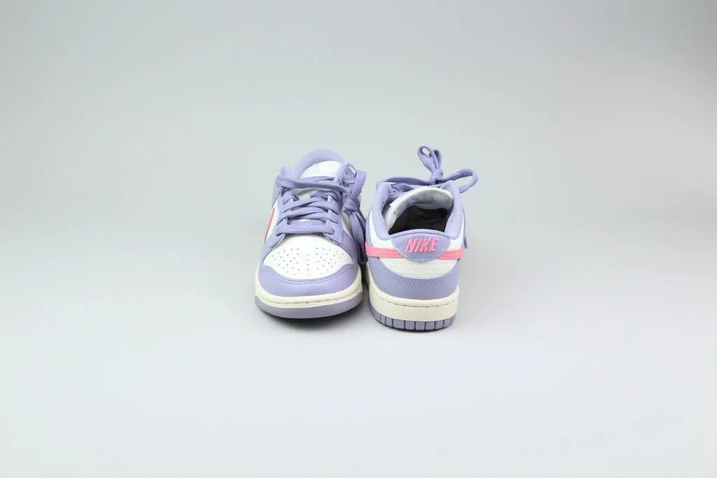 NIKE DUNK LOW INDIGO HAZE (WOMEN'S)  SIZE 37.5 (ARCHIVE)